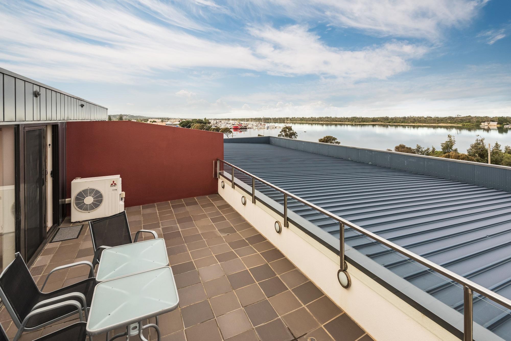 The Esplanade Resort And Spa Lakes Entrance Exterior foto